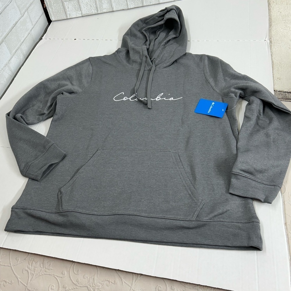 Columbia Light Pink Women's Sweatshirt